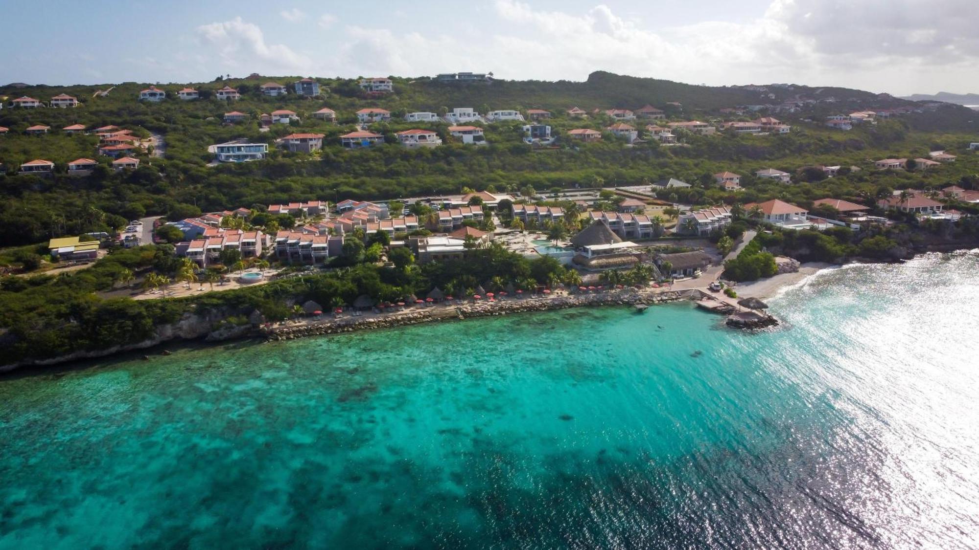 Coral Estate Luxury Resort Willibrordus エクステリア 写真