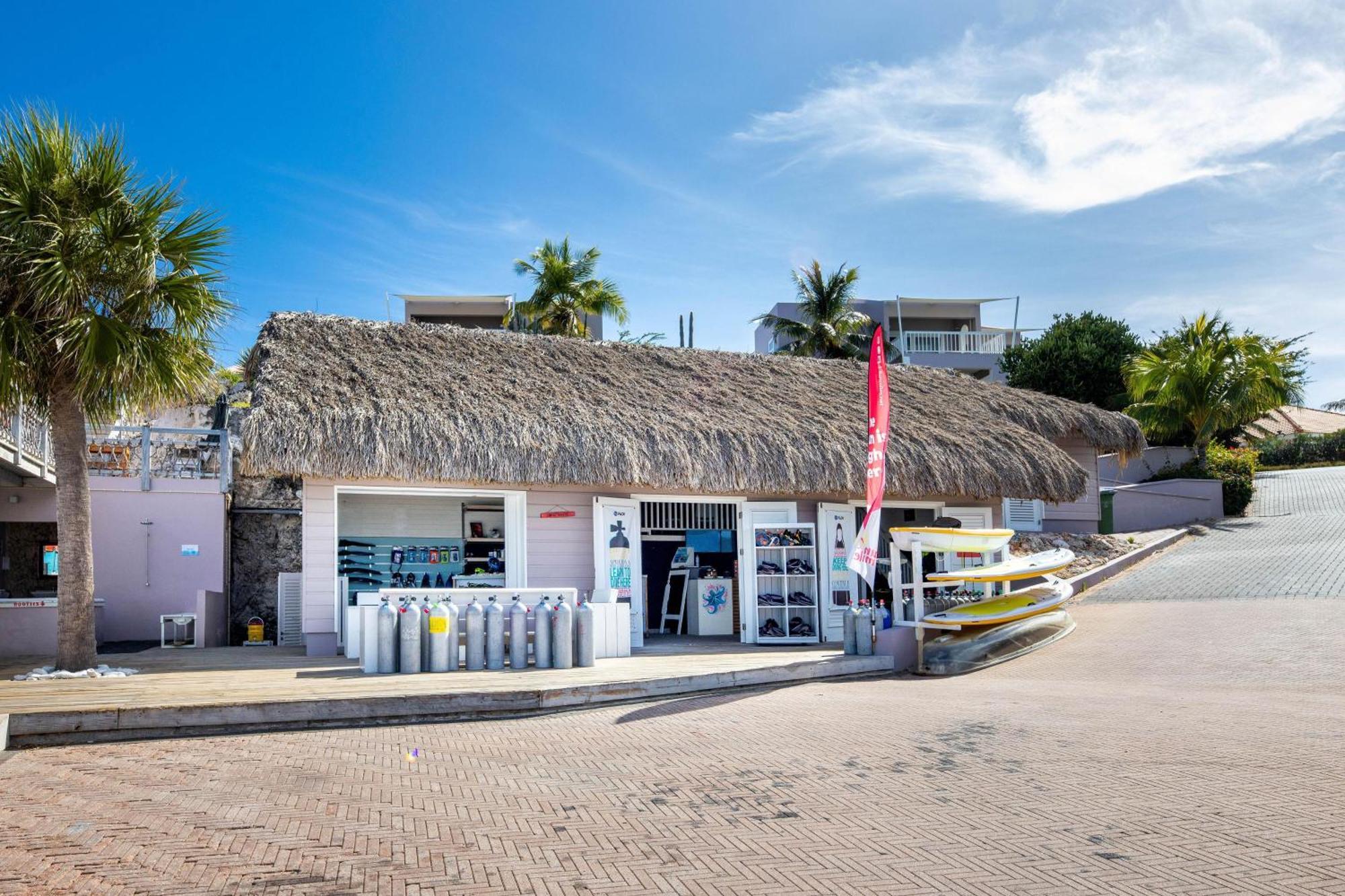 Coral Estate Luxury Resort Willibrordus エクステリア 写真
