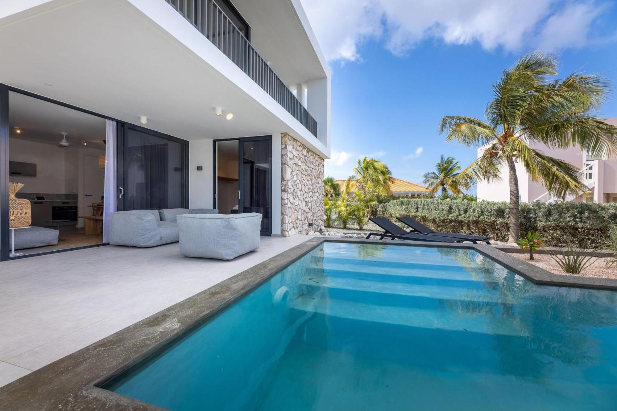 Coral Estate Luxury Resort Willibrordus エクステリア 写真