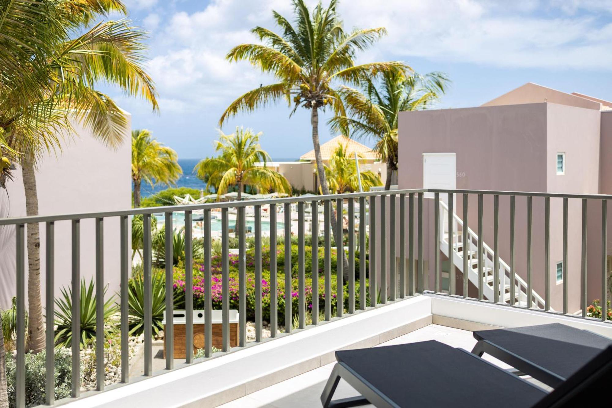 Coral Estate Luxury Resort Willibrordus エクステリア 写真