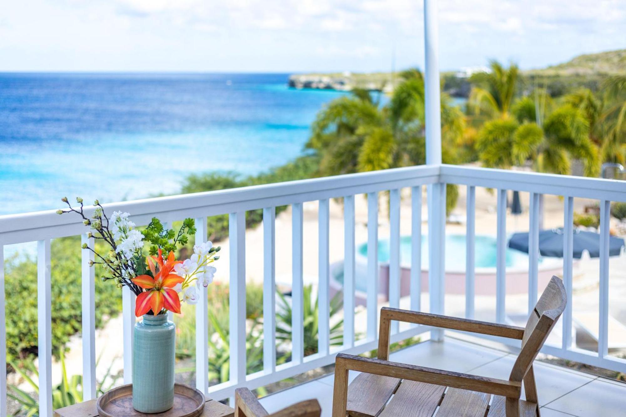 Coral Estate Luxury Resort Willibrordus エクステリア 写真
