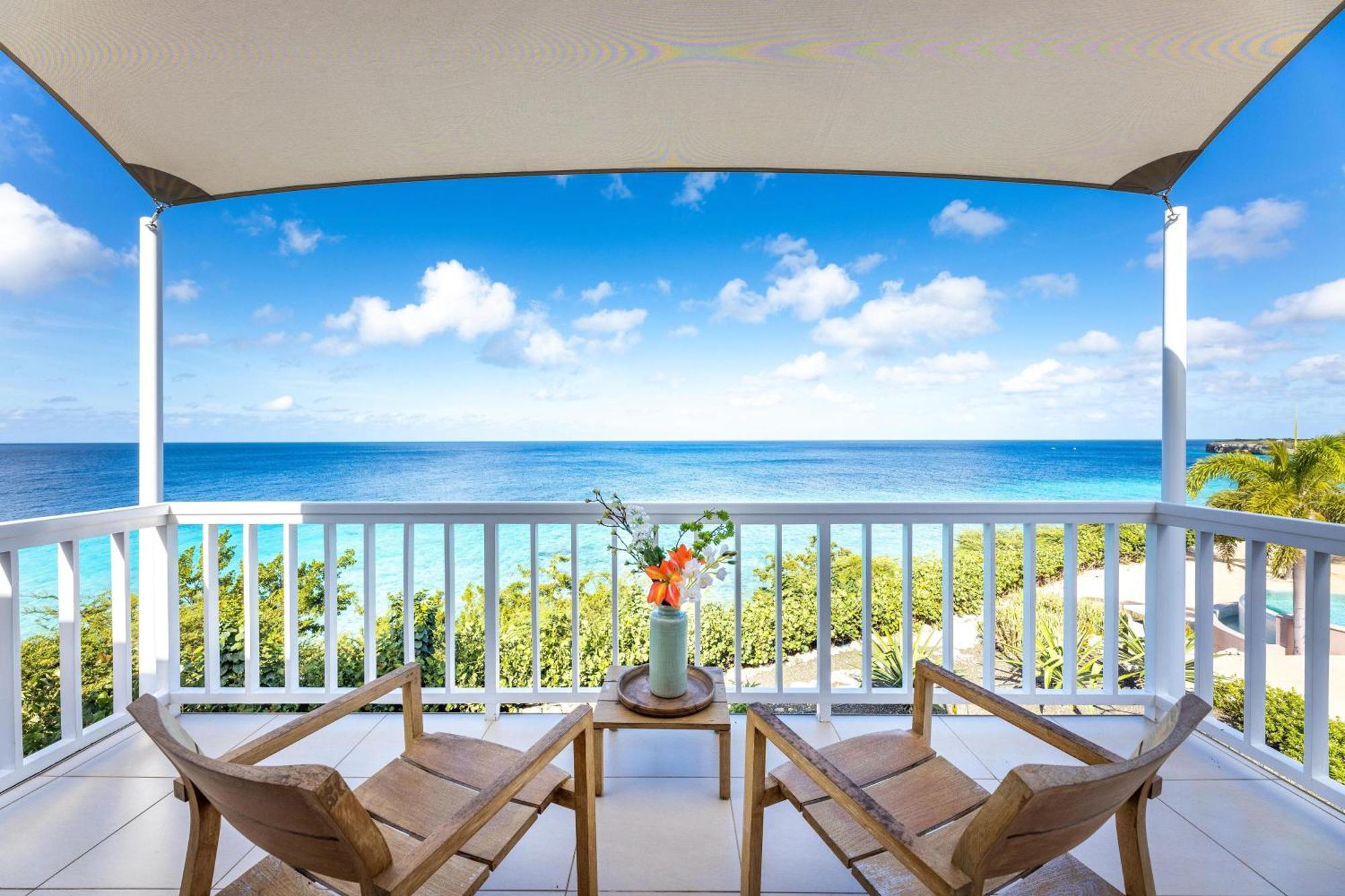Coral Estate Luxury Resort Willibrordus エクステリア 写真