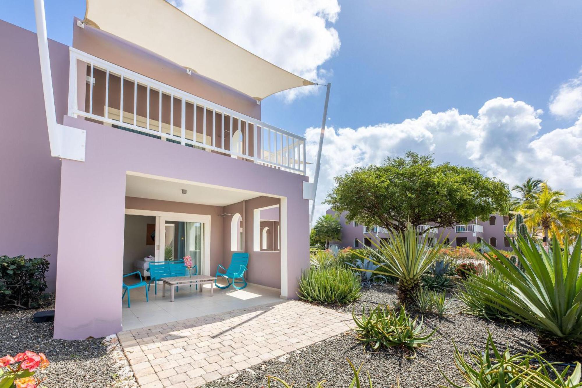 Coral Estate Luxury Resort Willibrordus エクステリア 写真